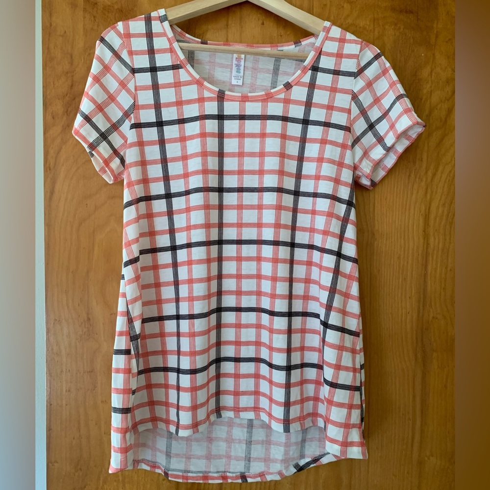 Lularoe Small plaid classic T